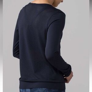 LULULEMON | Breeze By Long Sleeve Tee in Midnight Navy | 8